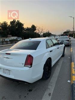 کرایسلەر 300